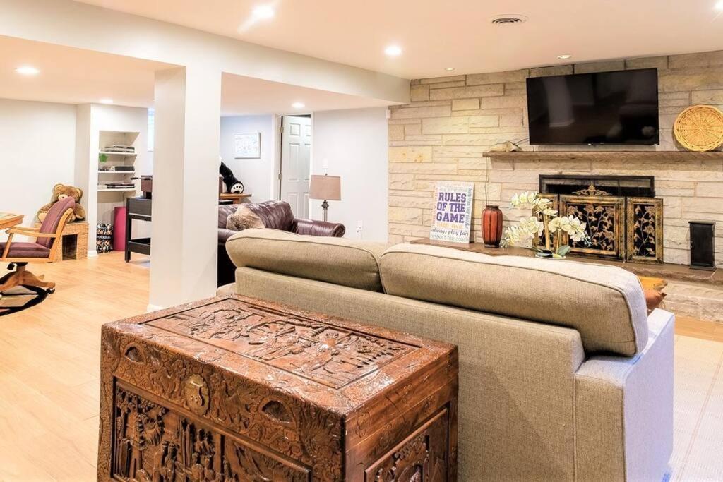 2-Acre Highland Park Retreat With Heated Pool ~ 5* Villa Bagian luar foto
